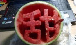 学生爆料吃瓜,学生爆料吃瓜成风！”